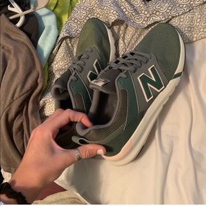 New balance shoes